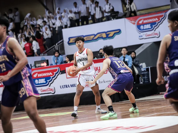 Juara bertahan sektor putra Honda DBL with Kopi Good Day 2024 West Java-East, SMA Penabur Cirebon