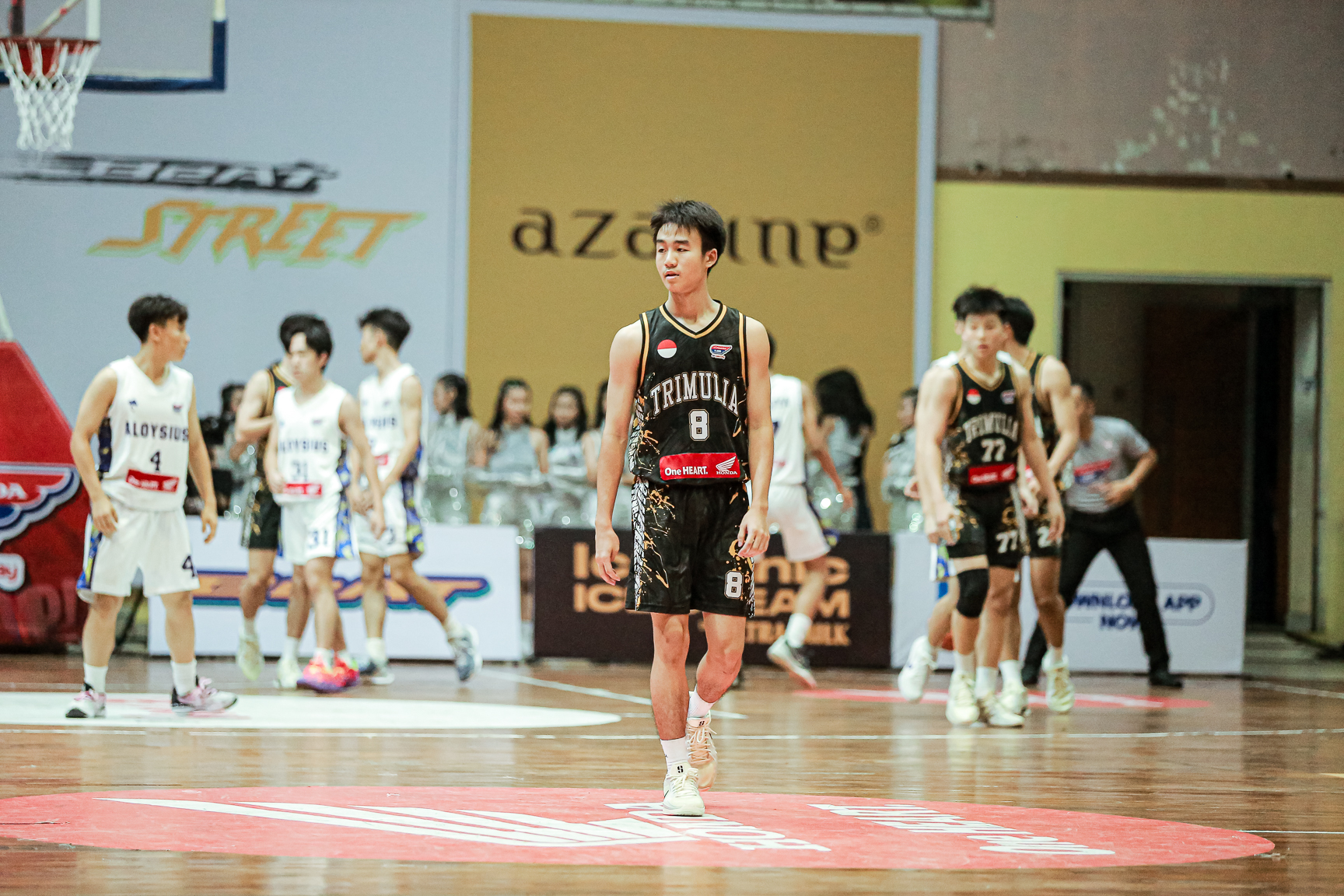 Sosok Edward Bryan (nomor punggung delapan) dalam Honda DBL with Kopi Good Day 2024 West Java-East