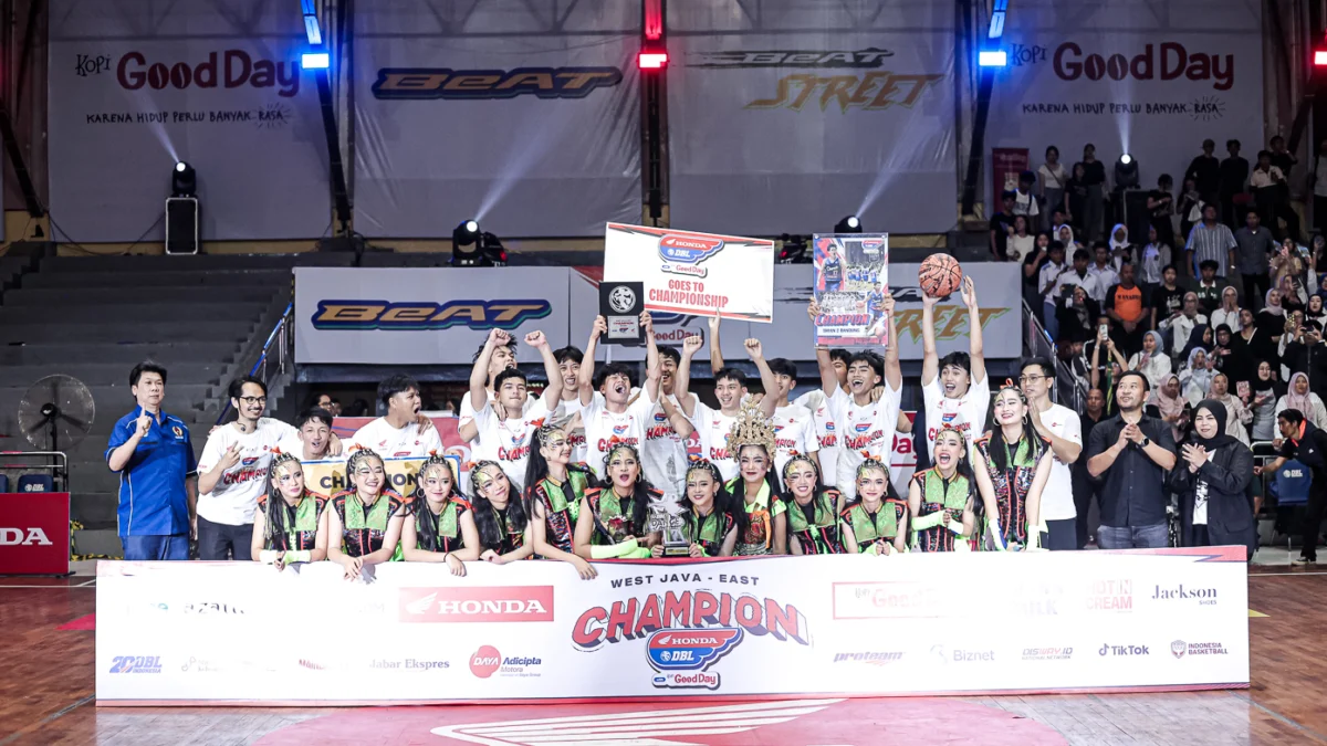 Potret tim putra SMAN 2 Bandung dalam Final Party Honda DBL with Kopi Good Day 2024 West Java-East