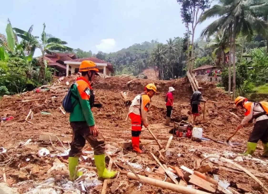 Longsor terjang Desa Cibenda, Kecamatan Cipongkor, Bandung Barat, 24 Maret 2024. Dok Jabar Ekspres