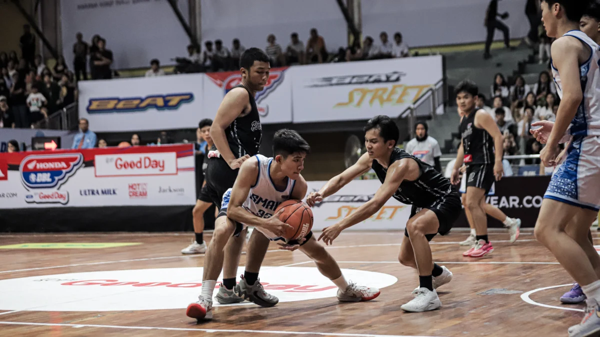 Potret pertandingan SMA 1 Penabur vs SMA Bina Bakti 1 Bandung