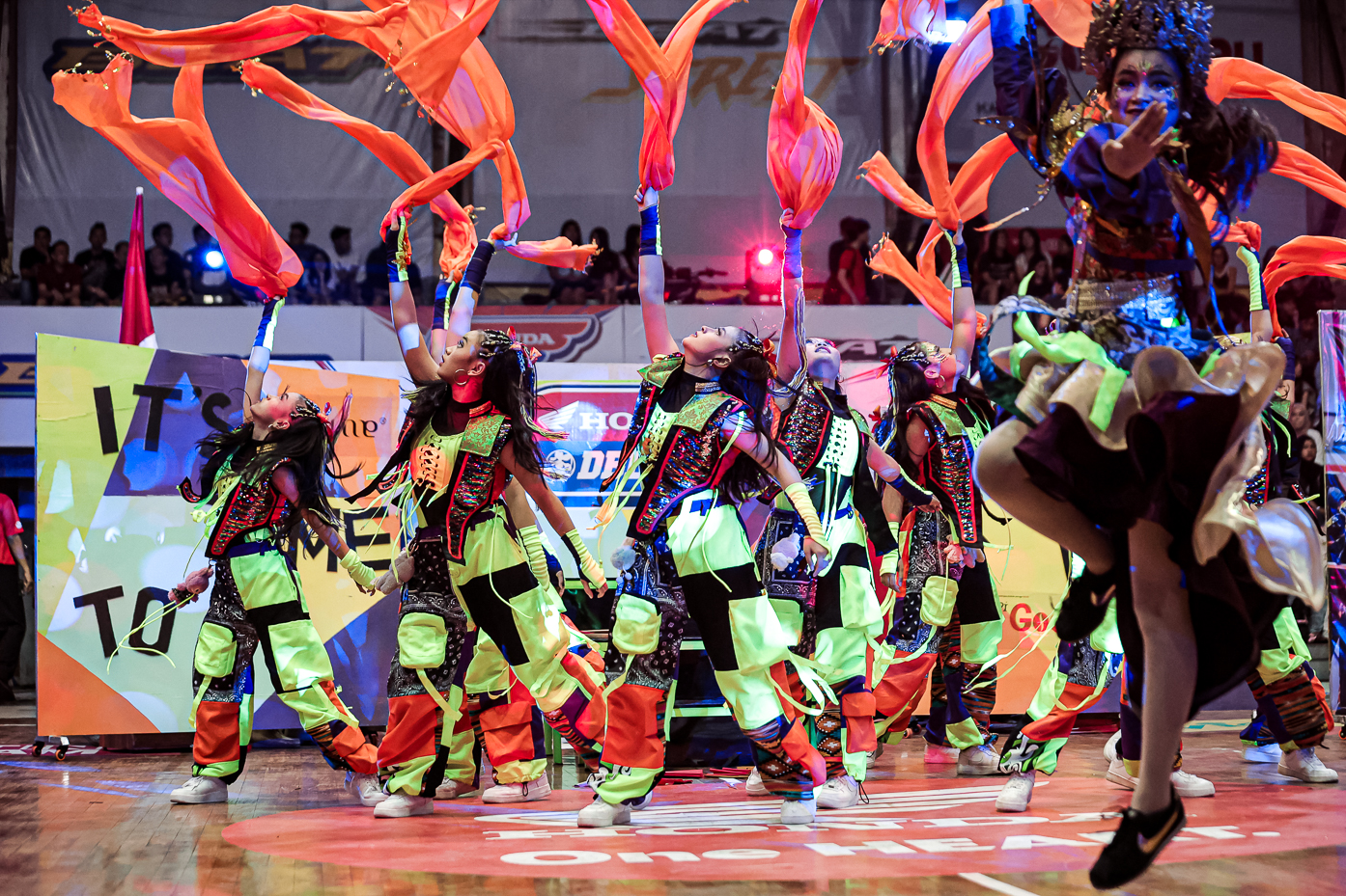 Potret Charets Dance dalam Honda DBL with Kopi Good Day 2024 West Java-East