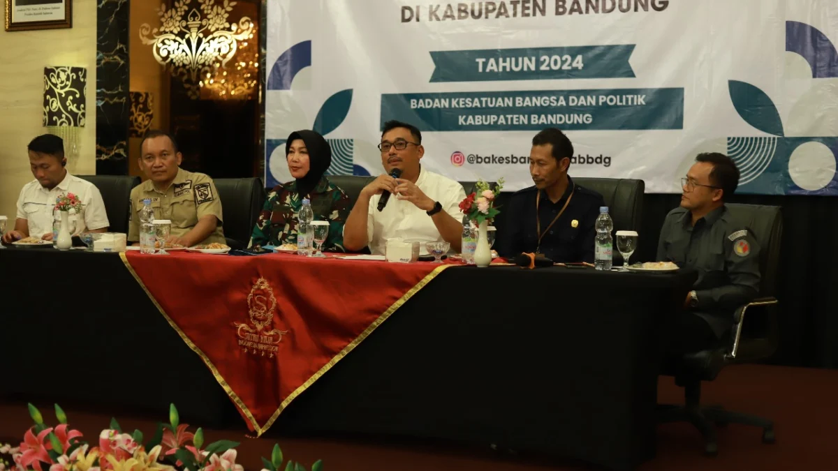 Pemerintah Kabupaten (Pemkab) Bandung menggelar rapat koordinasi (rakor) yang dipimpin oleh Pjs. Bupati Bandung, Dikky Achmad Sidik, S.T., M.T.