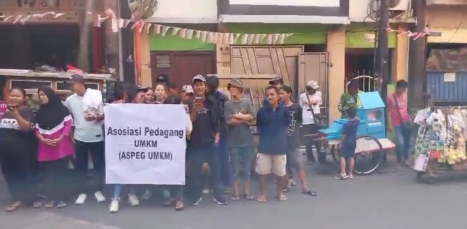 Asosiasi pedagang UMKM Jabotabek optimis dunia usaha semakin cerah di bawah kepemimpinan Prabowo Subianto dan Gibran Rakabuming Raka sebagai presiden terpilih 2024-2029