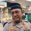 Kapolsek Cileunyi, Kompol Rizal Adam saat dikonfirmasi di Desa Cileunyi Wetan, Kecamatan Cileunyi, Kabupaten Bandung, Jumat (4/10). (Agi/Jabar Ekspres)