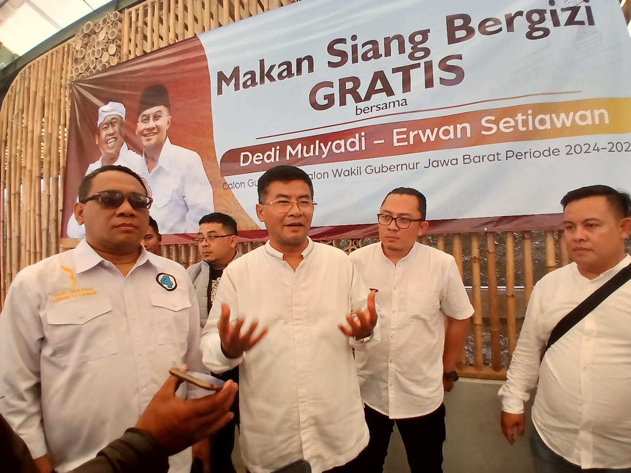 Calon Wakil Gubernur Jawa Barat, Erwan Setiawan Optimis Target Perolehan Suara di Kota Cimahi Capai 80 persen (Mong/Jabar Ekspres)