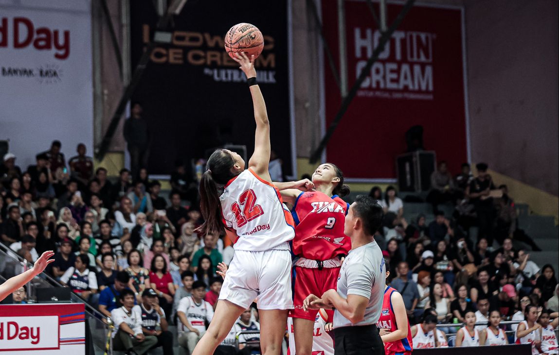 Penabur Cirebon sukses rengkuh gelar kedua setelah mampu tuntaskan perlawan SMA 1 BPK Penabur Bandung di gelaran Honda DBL with Kopi Good Day 2024 West Java Championship (Dok DBL)