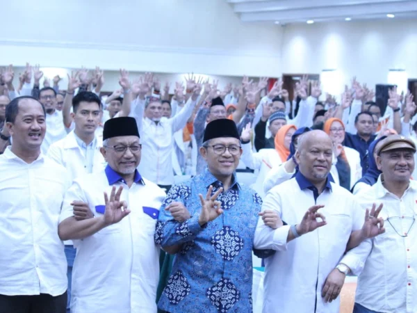 Mantan Gubernur Jawa Barat Ahmad Heryawan ditunjuk jadi Ketua Tim Pemenangan Pasangan Calon (Paslon) Ahmad Syaikhu - Ilham Habibie ( Asih )