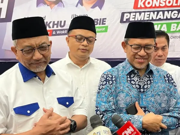 Setelah didapuk adi Ketua Tim Pemenangan pasangan calon Ahmad Syaikhu dan Ilham Habibie ( ASIH ), Mantan Gubernur Jawa Barat Ahmad Heryawan