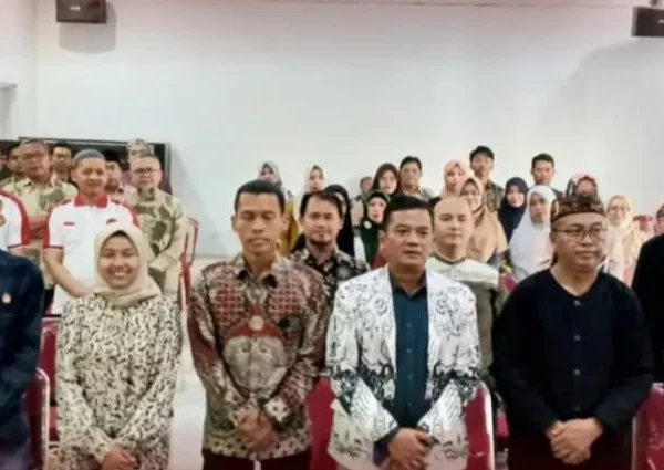 Jajaran komisioner KPU Kota Banjar saat menggelar sosialisasi Pilkada Banjar 2024 kepada para guru di Kota Banjar belum lama ini. (istimewa)