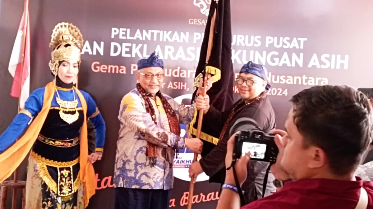 Dok. Pasangan ASIH dapat dukungan dari Ormas GESANTARA. Rabu (2/10). Foto. Sandi Nugraha.