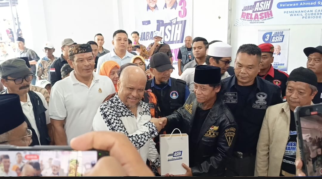 Ilham Habibie saat menghadiri acara deklarasi dukungan dari Relawan ASIH (Relasih) di Kabupaten Ciamis, Kamis 3 Oktober 2024. (Cecep Herdi/Jabar Ekspres)