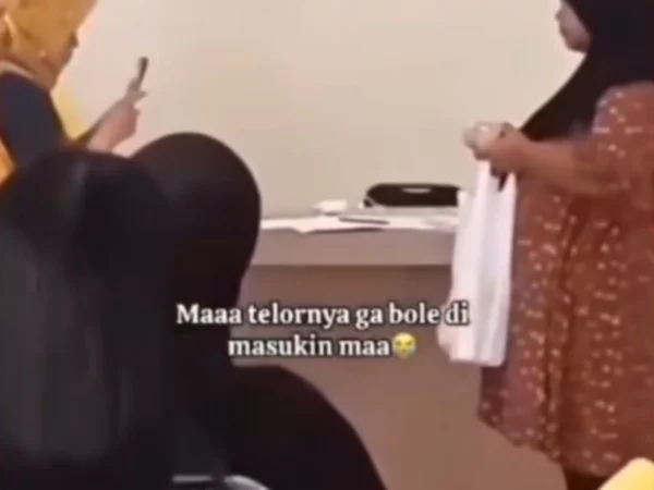 video viral yang memperlihatkan momen pembagian bantuan makanan untuk ibu hamil di Desa Citeureup, Kecamatan Dayeuhkolot, Kabupaten Bandung. Foto Dok Instagram Lambeturah