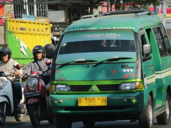 Foto ilustrasi transportasi publik di Kota Bandung (Jabar Ekspres)