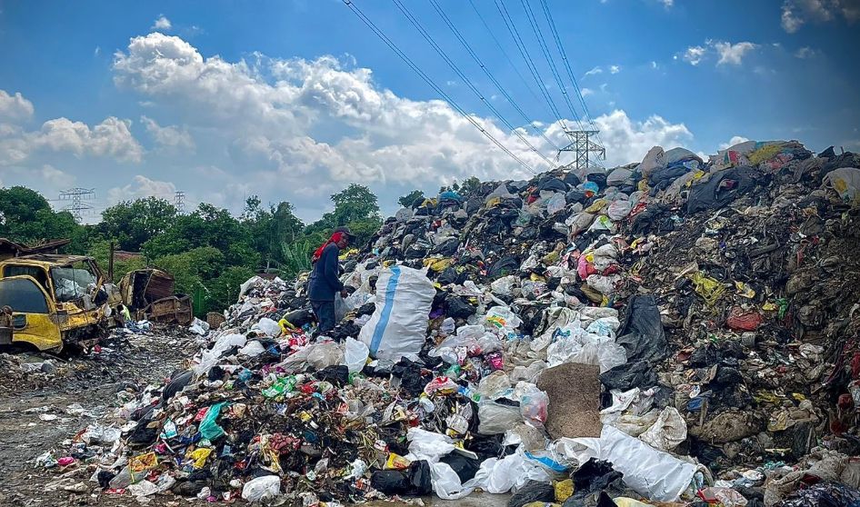 Pemkab Bandung Barat siapkan sejumlah strategi atasi persoalam sampah usai pembuangan ke TPAS Sarimukti dibatasi. Selasa (8/10). Dok Jabar Ekspres