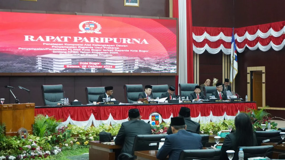 Jajaran DPRD Kota Bogor saat melakukan Rapat Paripurna bersama Pemkot Bogor. (Yudha Prananda / Jabar Ekspres)