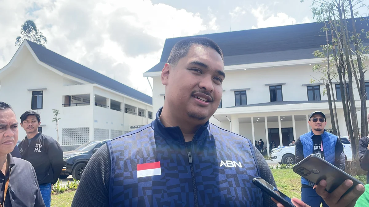 Menteri Pemuda dan Olahraga (Menpora) Dito Ariotedjo saat ditemui di Pangalengan, Kabupaten Bandung, Kamis (10/10). Foto Agi