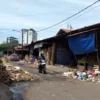 Tampak muncul timbulan sampah di Pasar Gedebage. Pemkot Bandung tengah menyoroti masalah penanganan di sejumlah pasar tradisional.