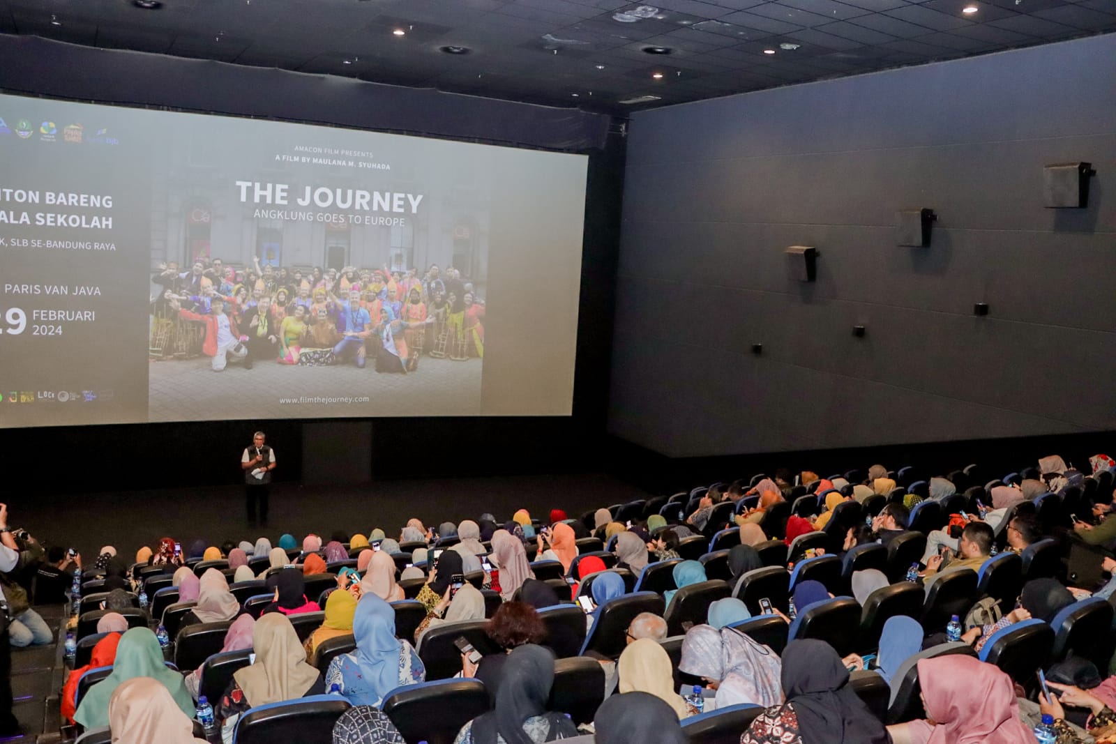 Nonton Bareng Film Dokumenter Bertajuk The Journey: Angklung Goes to Europe bersama Pemerintahan Kota Cimahi di CGV Paris Van Java (mong)