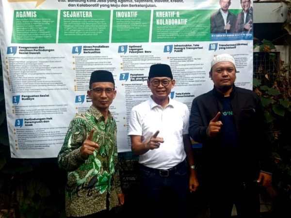 Calon Wali Kota Bandung Dandan Riza Wardana bersama sejumlah tokoh Bandung.