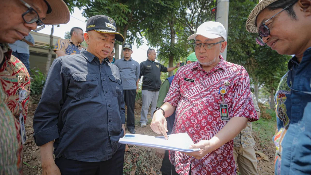 Pemerintah Kota (Pemkot) Bandung memetakan Kawasan Bandung Utara (KBU) yang bakal ditanami ribuan pohon.