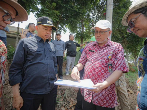 Pemerintah Kota (Pemkot) Bandung memetakan Kawasan Bandung Utara (KBU) yang bakal ditanami ribuan pohon.