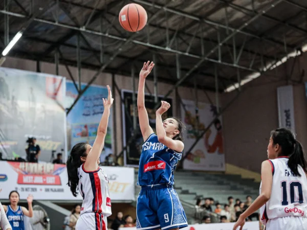 Dramatis, SMA 1 BPK Penabur Bandung berhasil tuntaskan perlawanan SMAN 9 Bandung di babak Fantastic Four (Dok DBL)