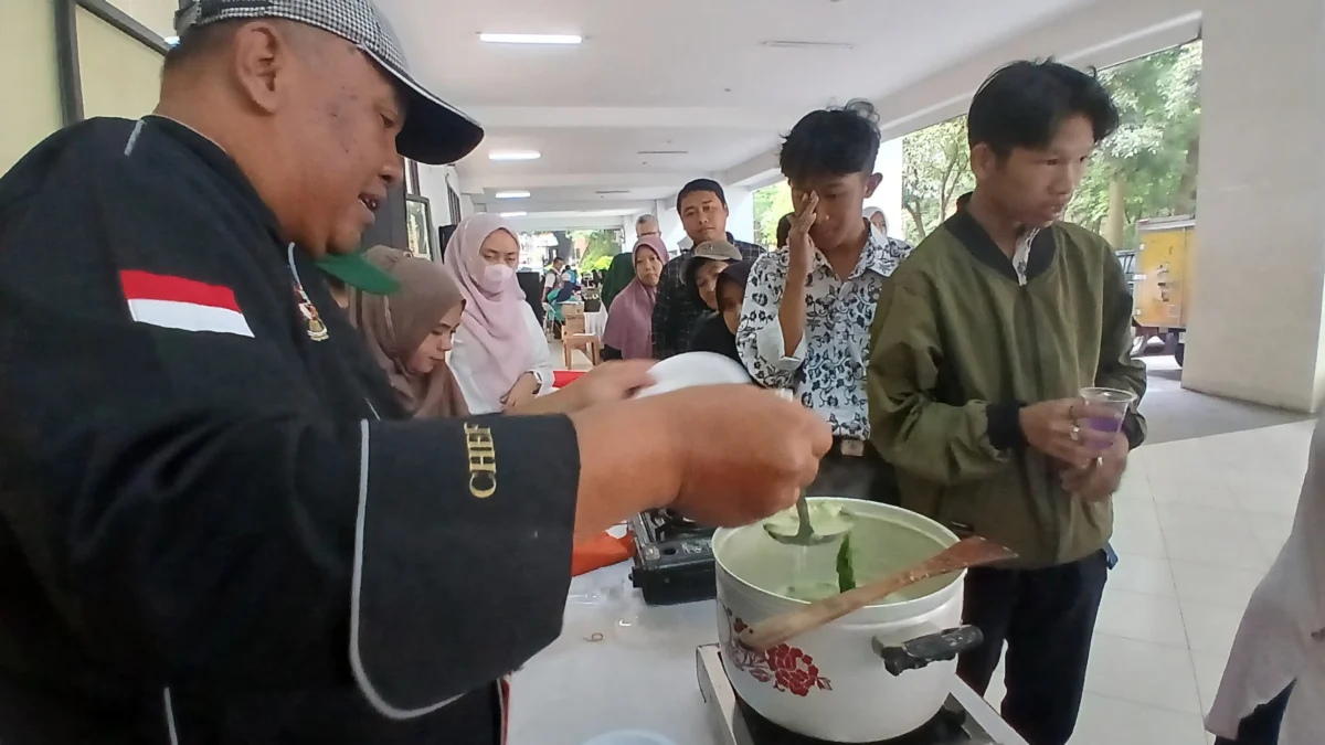 Dispangtan Sosialisasikan Makanan Bergizi Gratis Berbahan Dasar Singkong di Pemkot Cimahi (mong)