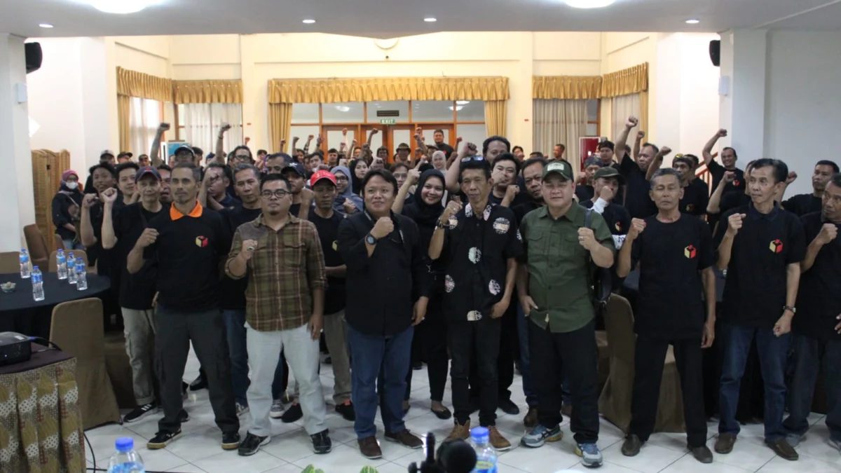 Sosialiasi Pengawasan Partisipatif Bawaslu bersama Dengan Sejumlah Seniman di Kota Cimahi (mong)