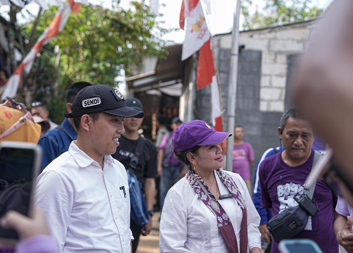 Calon Wali Kota dan Wakil Wali Kota Bogor, Nomor Urut 1, Sendi Fardiansyah dan Melli Darsa komitmen tingkatkan kunjungan wisatawan ke Kota Bogor. (Yudha Prananda / Jabar Ekspres)