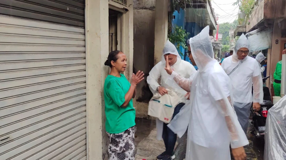 Calon Wakil Wali Kota Bogor, Nomor Urut 5, Eka Maulana saat blusukan menyapa warga. (Foto: Istimewa)