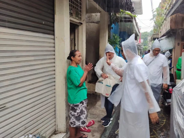 Calon Wakil Wali Kota Bogor, Nomor Urut 5, Eka Maulana saat blusukan menyapa warga. (Foto: Istimewa)