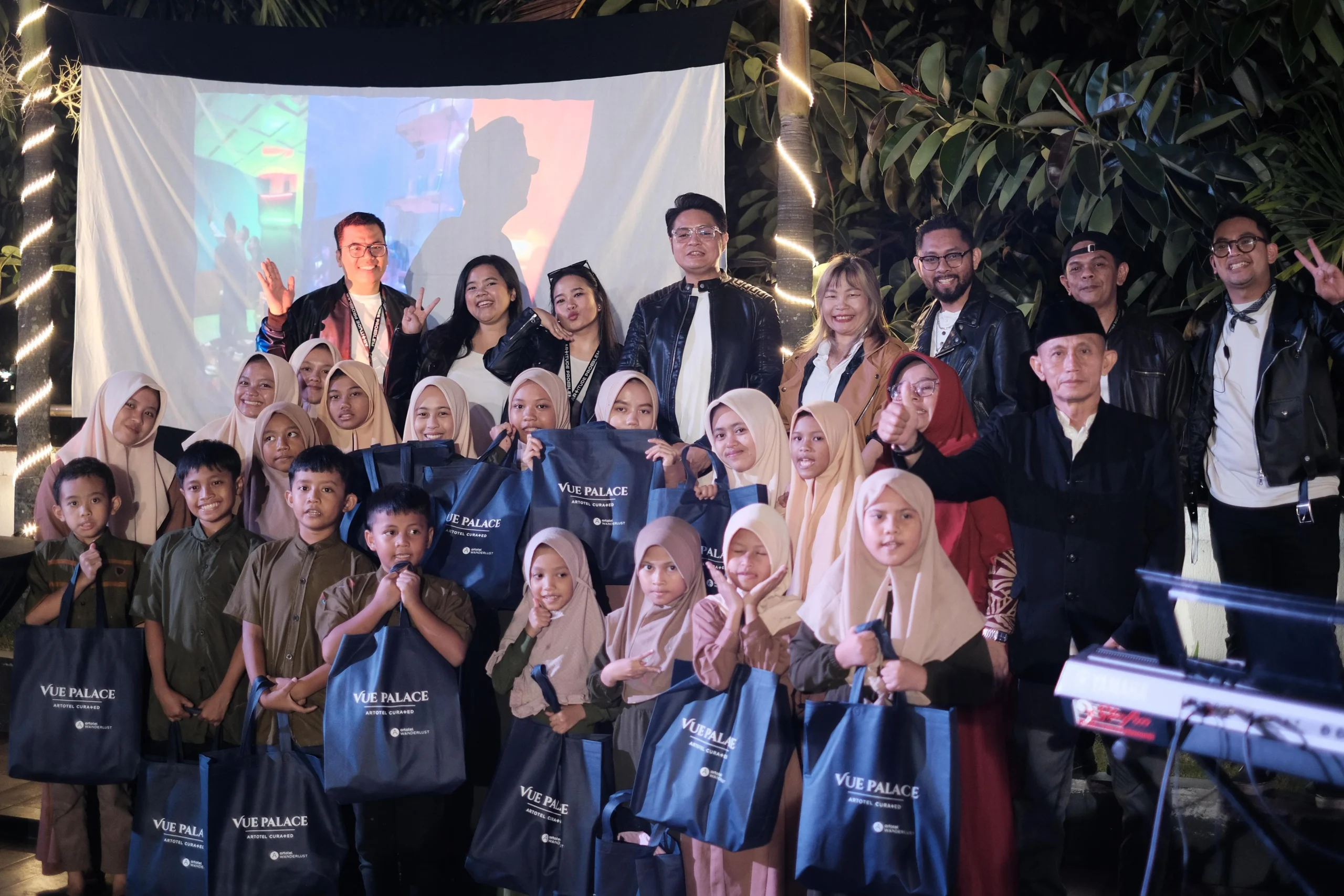 Merayakan Anniversary Ke-21, Vue Palace Artotel Curated-Bandung Menghadirkan Konsep ‘Glitz And Glam’