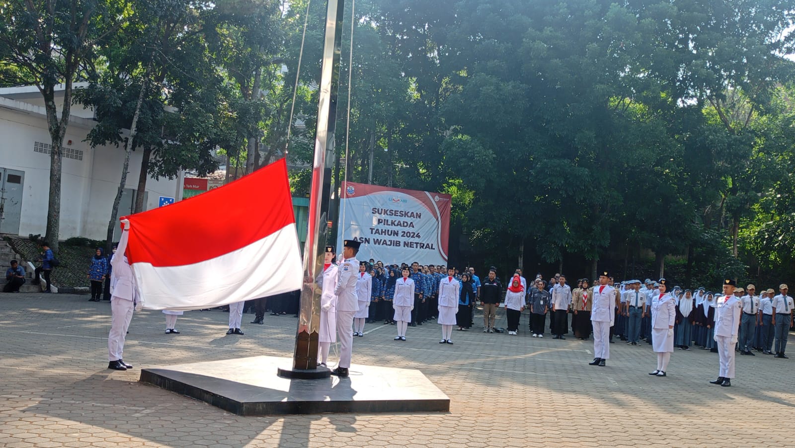 Upacara Peringatan Sumpah Pemuda di Lapang Apel Pemkot Cimahi (Mong / Jabar Ekspres)