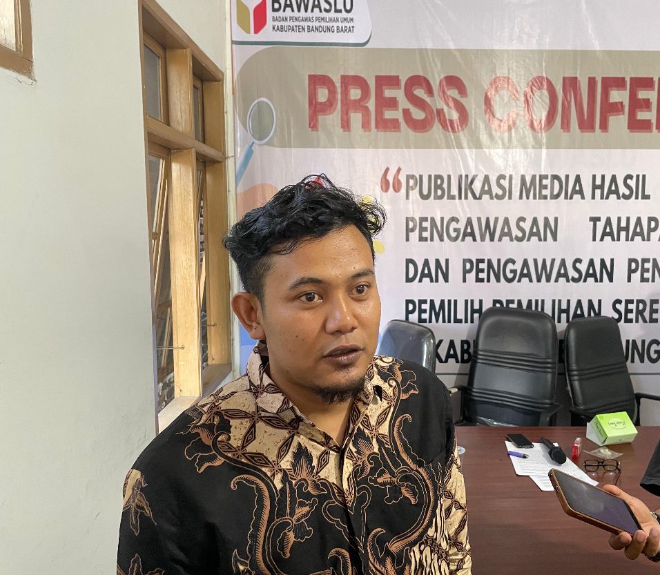 Ketua Bawaslu Bandung Barat, Riza Nasrul Falah Sopandi. Dok Jabar Ekspres