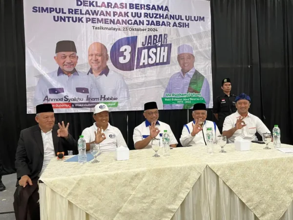 200 Simpul Uu Ruzhanul Ulum Deklarasi Dukung Pasangan ASIH di Pilgub Jabar 2024