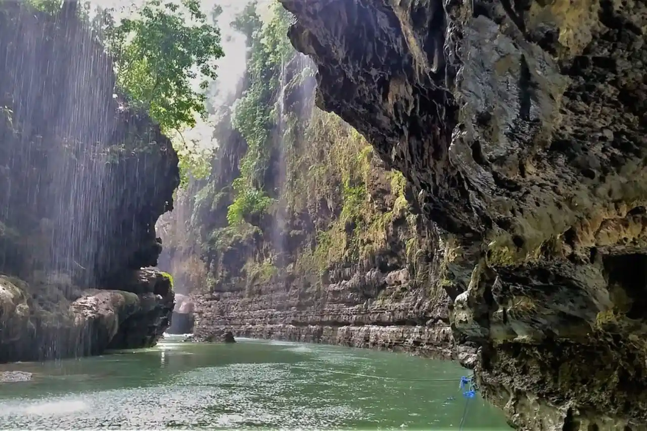 5 Tempat Wisata Alam Tersembunyi di Jawa Barat yang Paling Eksotik