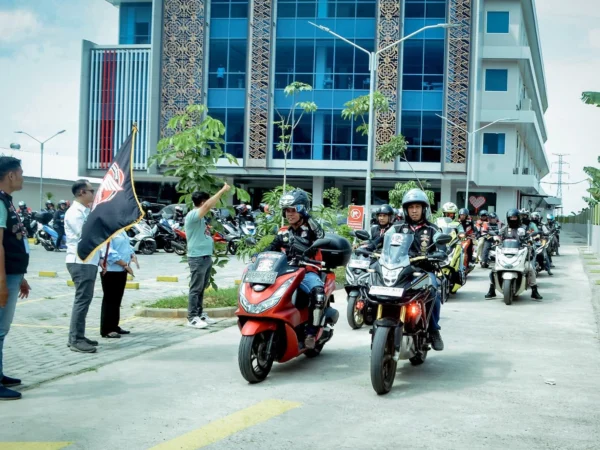 Meriahkan 12 Tahun Kebersamaan, HPCI Cirebon Chapter Gelar Rolling City dan Pesta Budaya