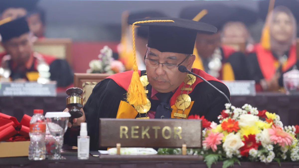 Universitas Pendidikan Indonesia Kukuhkan 8 Guru Besar