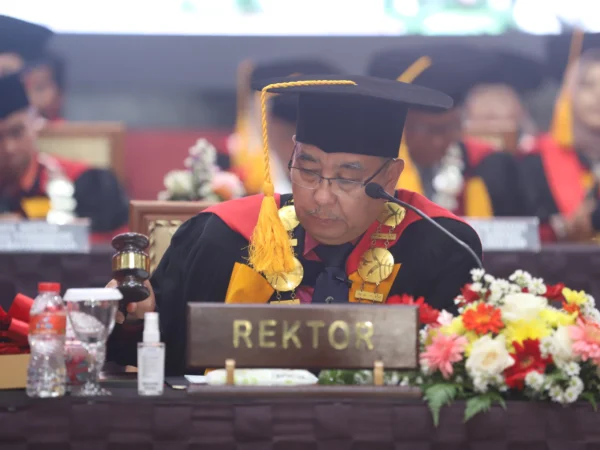 Universitas Pendidikan Indonesia Kukuhkan 8 Guru Besar