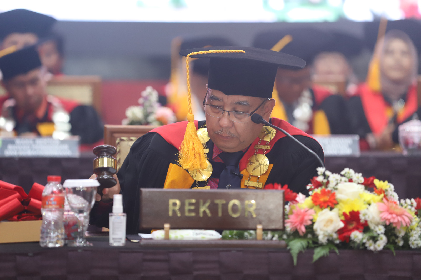 Universitas Pendidikan Indonesia Kukuhkan 8 Guru Besar