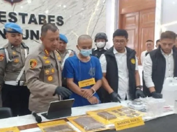 Produsen Tembakau Sintetis di Bandung Ditangkap Polisi