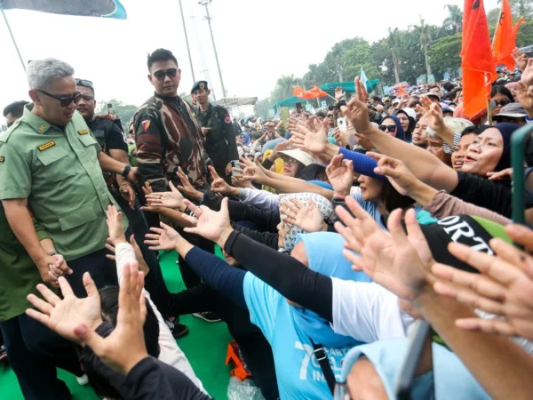 Calon Wali Kota Bandung Muhammad Farhan menginginkan keberadaan Puskesmas dan tenaga kesehatan (Nakes) harus ditingkatkan.