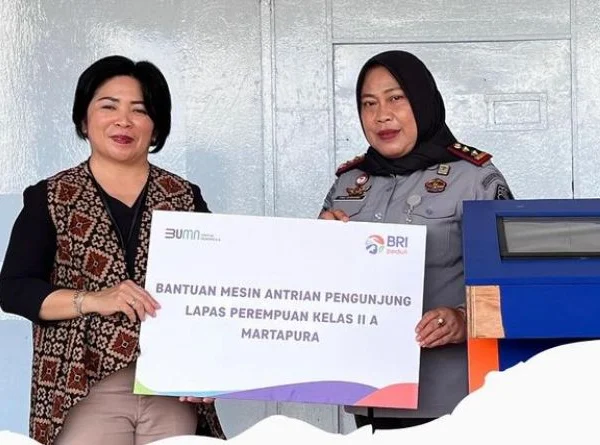 Lapas Perempuan Martapura menerima bantuan Mesin Antrean dari Bank Rakyat Indonesia (BRI) Kantor Cabang Martapura.