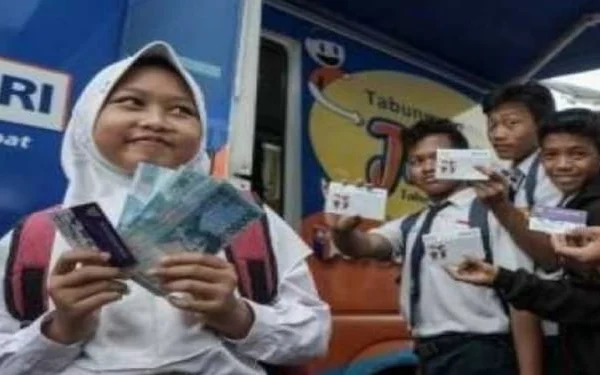 Bantuan pendidikan dari BRI