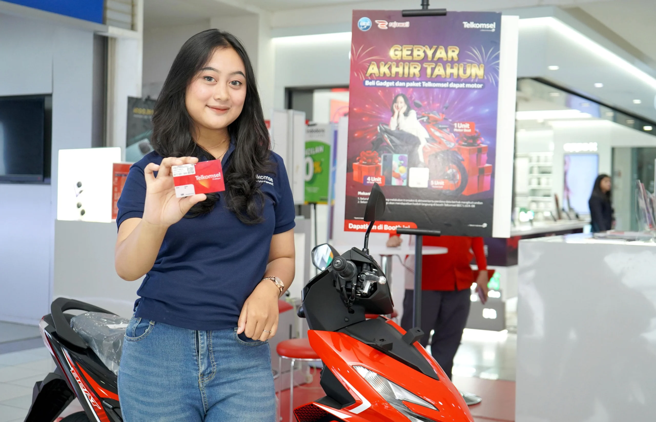 Telkomsel Hadirkan Gebyar Akhir Tahun, Beli Gawai disertai Perdana Telkomsel di BEC bisa Menangkan Hadiah Sepeda Motor