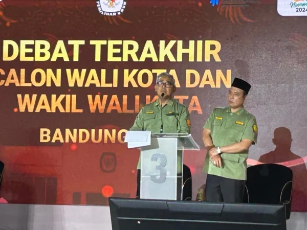 Pasangan Calon Wali Kota Bandung Nomer Urut 3 Muhammad Farhan – Erwin tampil All out dalam sesi debat kedua yang diselanggarakan oleh KPU