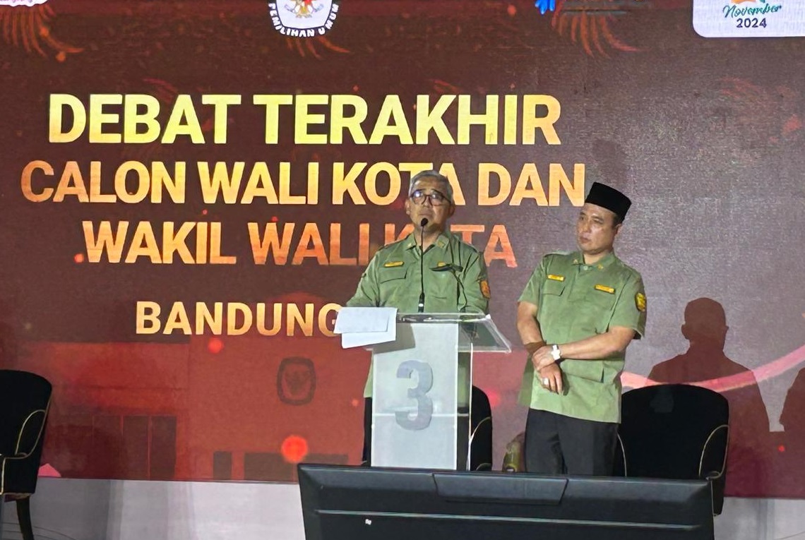 Pasangan Calon Wali Kota Bandung Nomer Urut 3 Muhammad Farhan – Erwin tampil All out dalam sesi debat kedua yang diselanggarakan oleh KPU