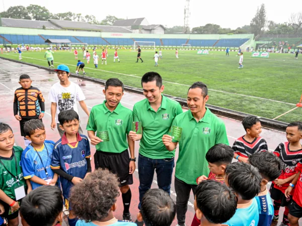 Nestlé MILO Luncurkan MILO Kartu Petir: Panduan Keselamatan bagi Wasit agar Tetap Aman Saat Hujan