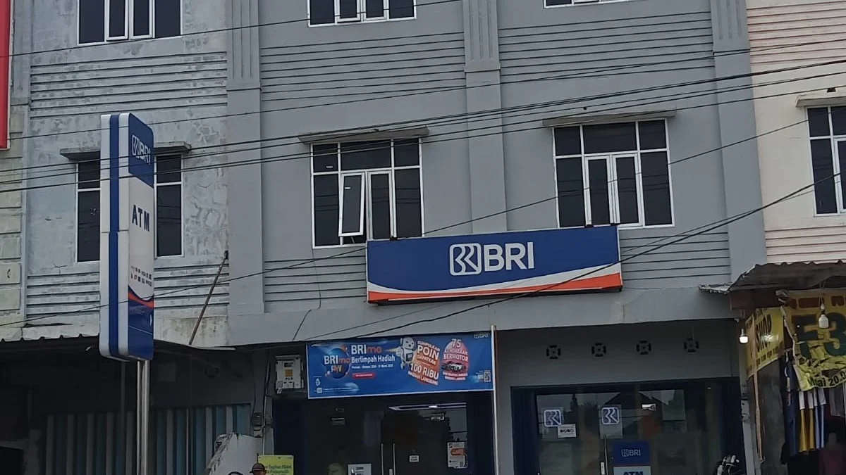 Suasana kantor BRI Unit 2 di Jalan Padat Karya